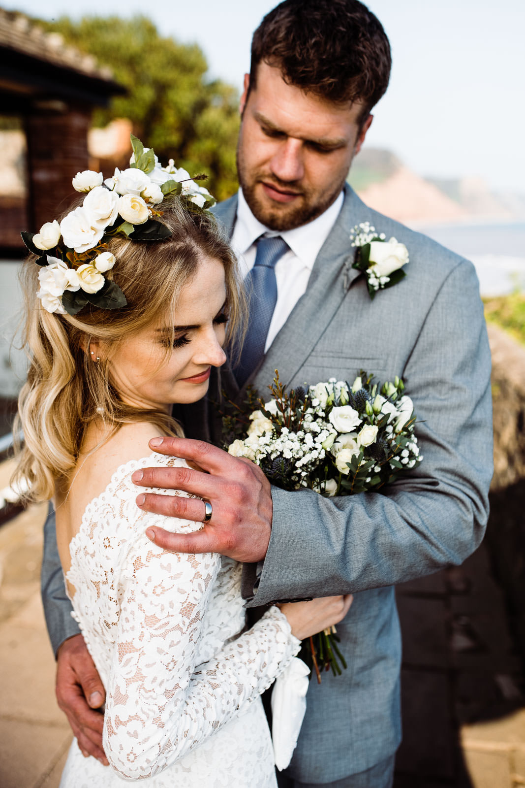 wedding flowers in brides hair